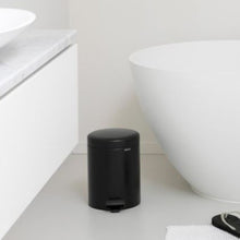 Cargar imagen en el visor de la galería, Cubell de pedal 3lts Negre Brabantia