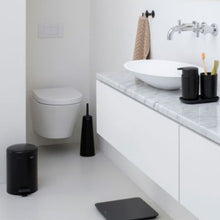 Cargar imagen en el visor de la galería, Escombreta Bany Negre Brabantia